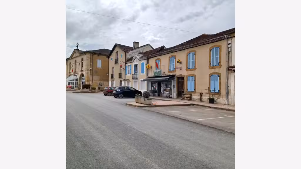 FDC multi-services rural à vendre à Viella (32)