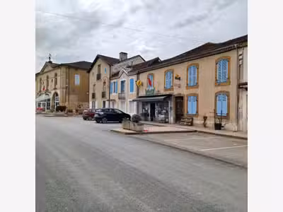 FDC multi-services rural à vendre à Viella (32)