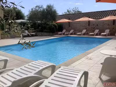 Vente hôtel bureau emplacement privilégié Ardèche