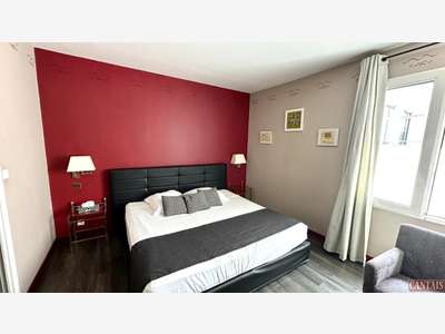 Vente hôtel bureau proche ville touristique 30