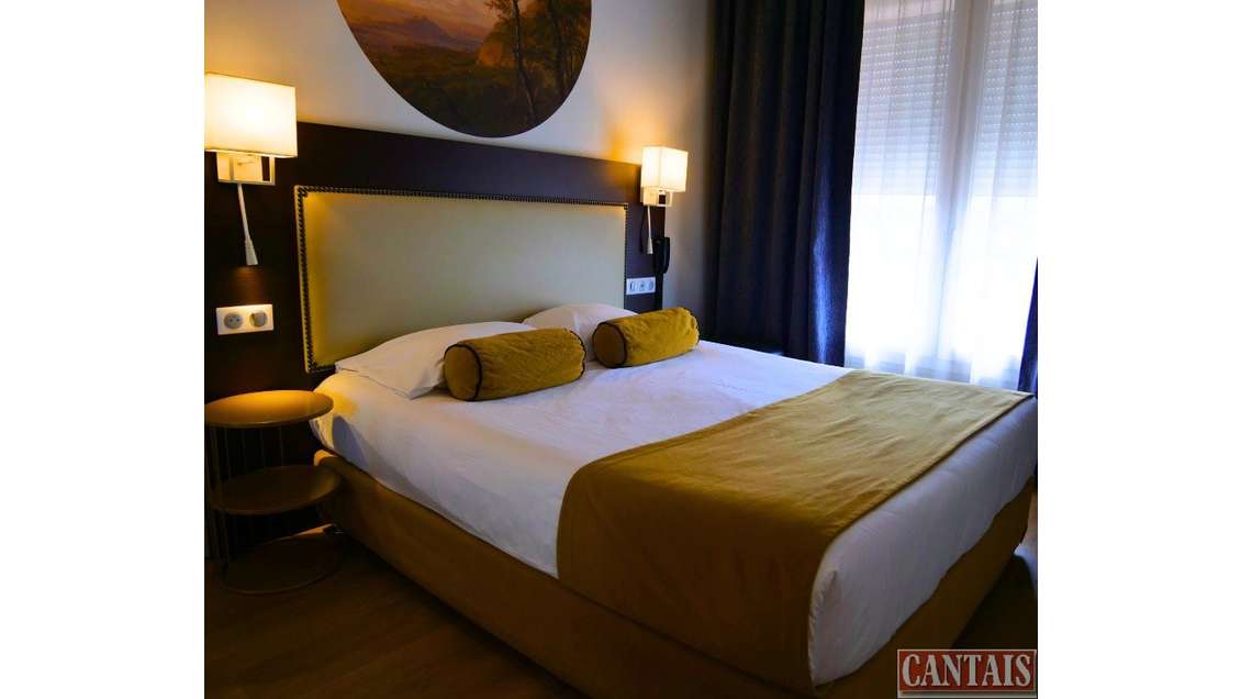 Vente hôtel bureau sur axe Bordeaux Sarlat