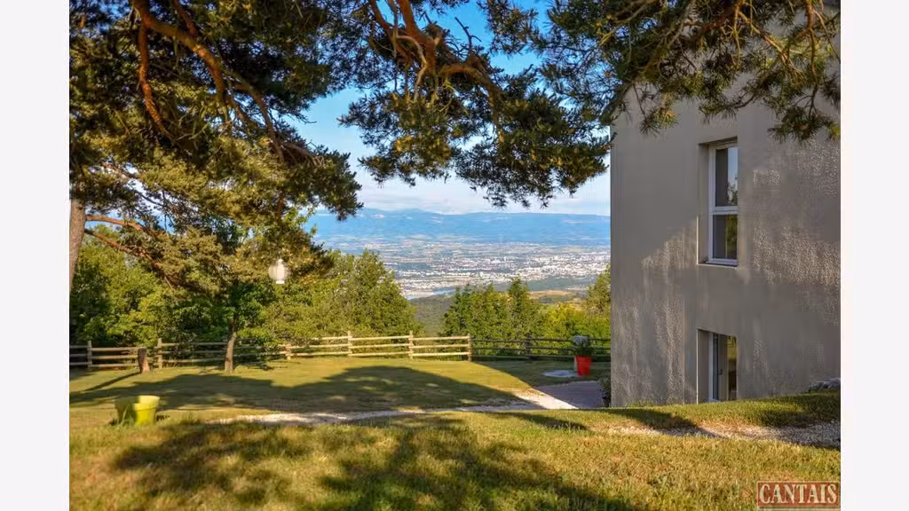 Cession Gîte de groupe 1000m² avec vue vallée 13