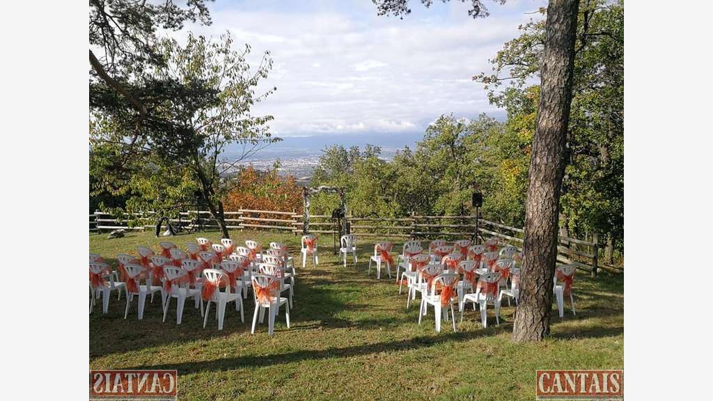 Cession Gîte de groupe 1000m² avec vue vallée 13