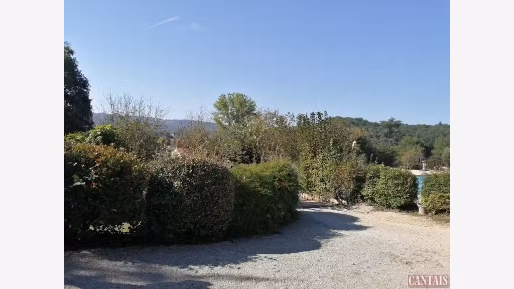 Vente ensemble de 5 gîtes sur axe Tulle Bergerac
