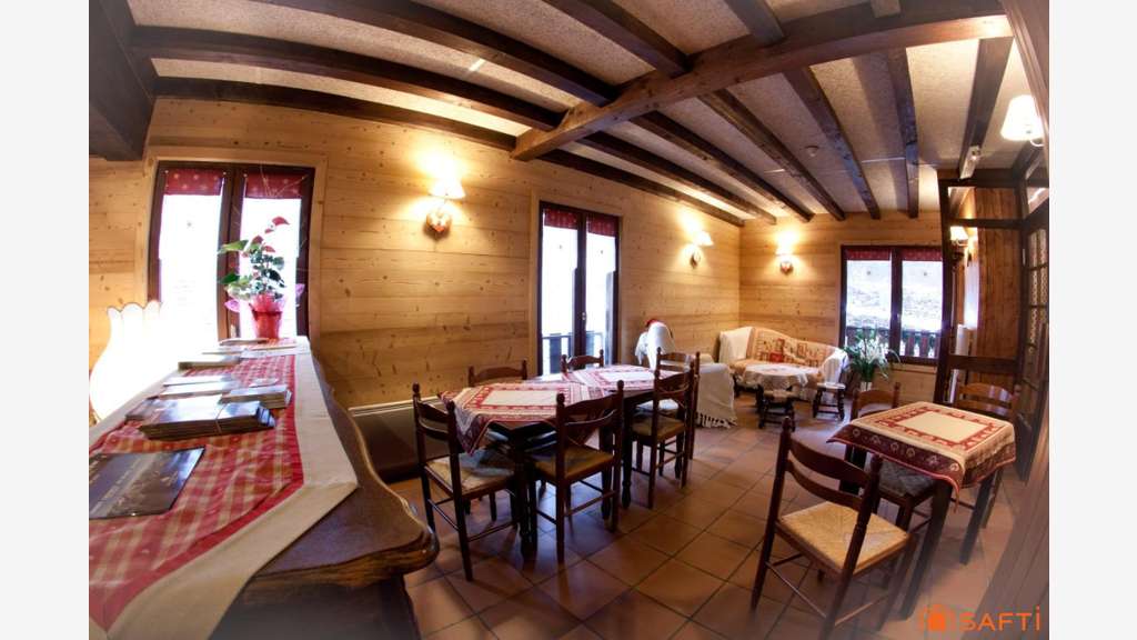 AV hôtel de charme avec vue panoramique – Luchon