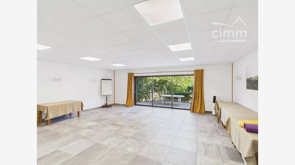 AV complexe hôtelier pour séminaires Sud Ardèche