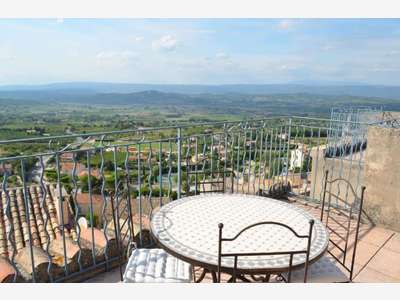 A vendre hôtel restaurant de 13 ch à Bonnieux