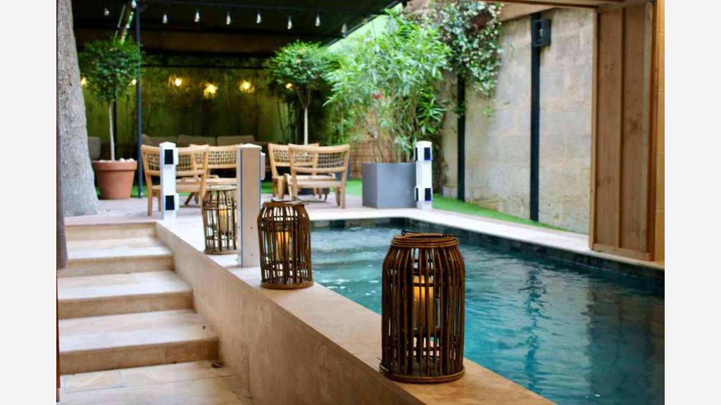 Vente hôtel-SPA 5* Bordeaux (centre) Murs & Fonds