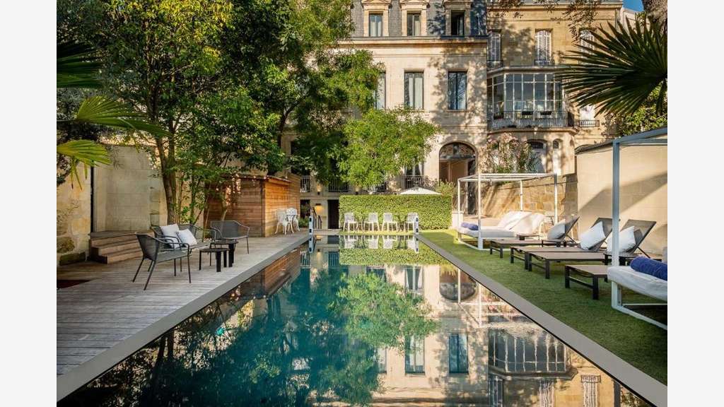 Vente hôtel-SPA 5* Bordeaux (centre) Murs & Fonds