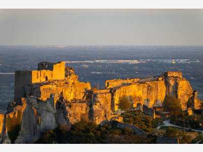 A vendre hôtel-restaurant dans les Alpilles (13)