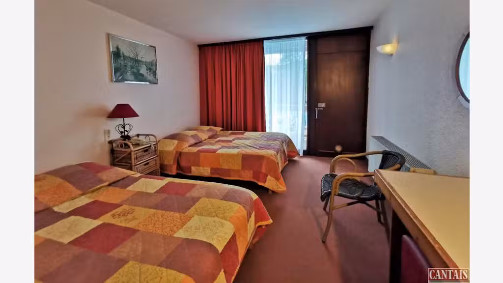 Vente hôtel bureau sur axe Bordeaux Toulouse