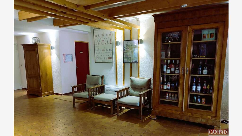 Vente hôtel bureau sur axe Bordeaux Toulouse