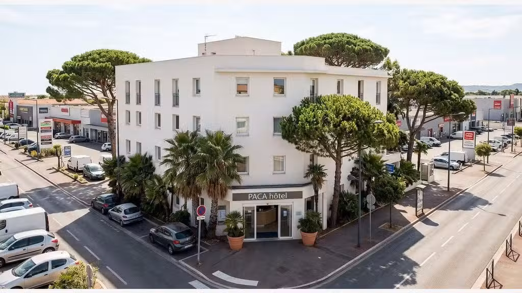Cannes à vendre 790 000 euros le fonds de commerce