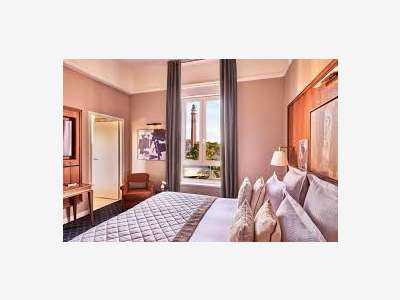 11.FDC -hôtel -bureau 3*  .Emplacement Premium.