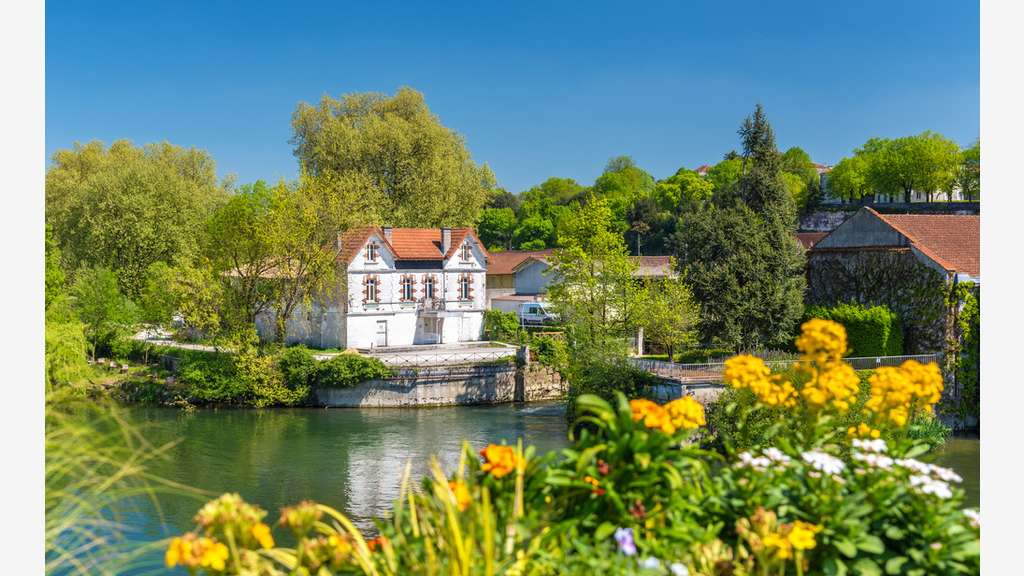 Hôtel-bureau +50 chambres en Nouvelle-Aquitaine