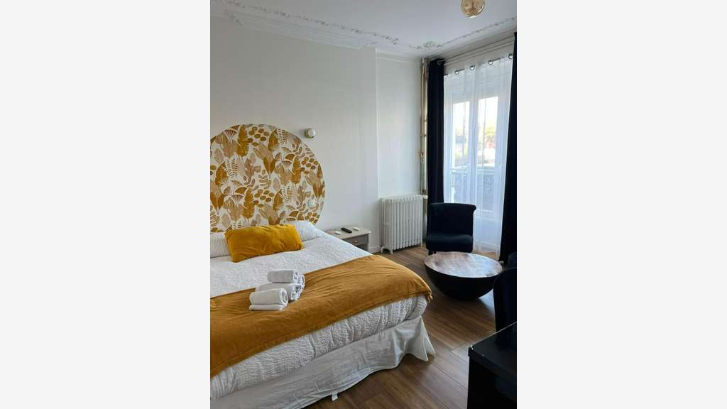 Vente FDC hôtel  ** proche Gare à Cherbourg