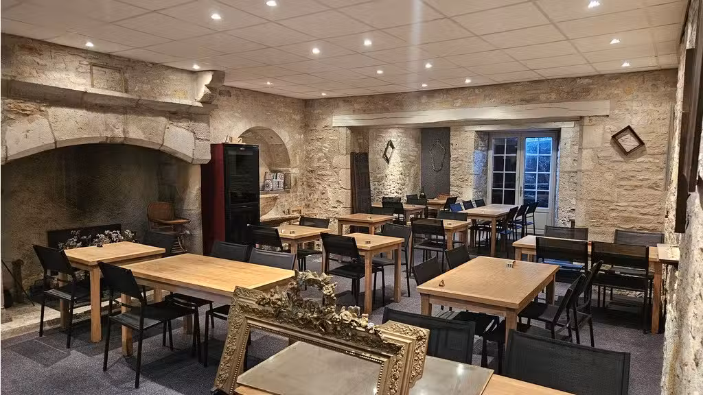 Vente hôtel 2 ** restaurant au coeur De Causse