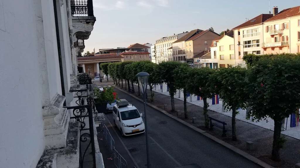 2 Hôtels à vendre 58 chambres à rénover en partie