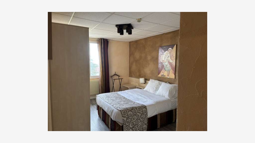 Vente hôtel restaurant 12 ch proche de Dijon
