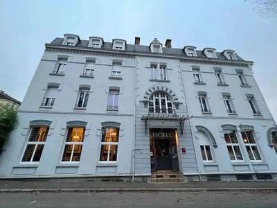 À Vendre hôtel 800m² de 13 chambres au Creusot