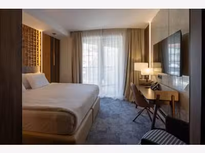 Hôtel-bureau 4* de 50 chambres Nouvelle-Aquitaine