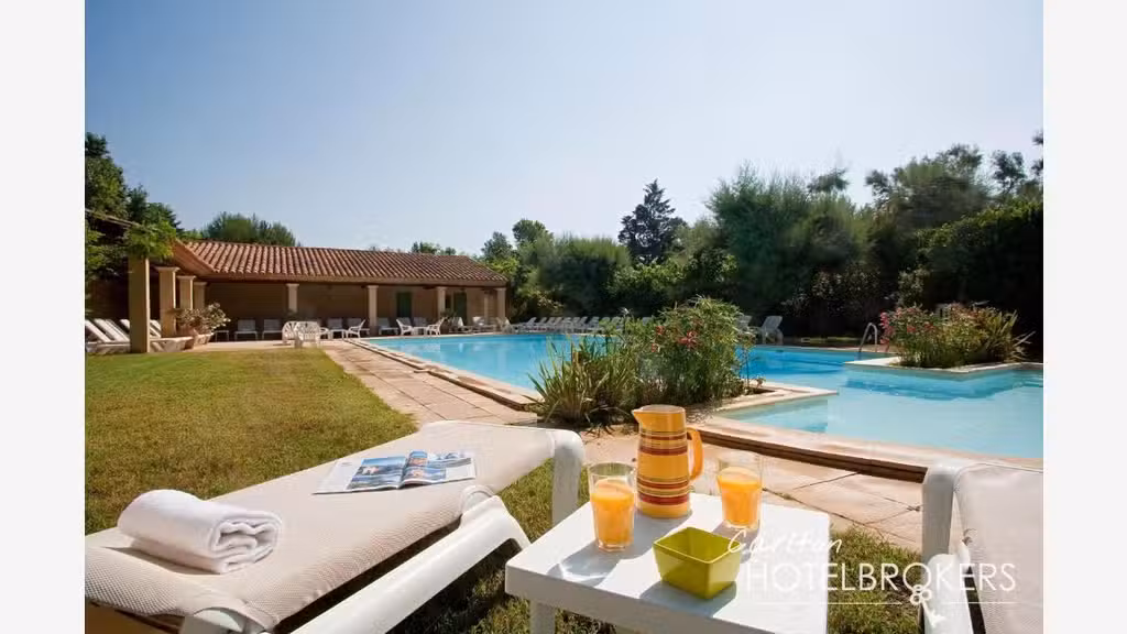 Vente hôtel Pavillonnaire 60 chambres en Camargue