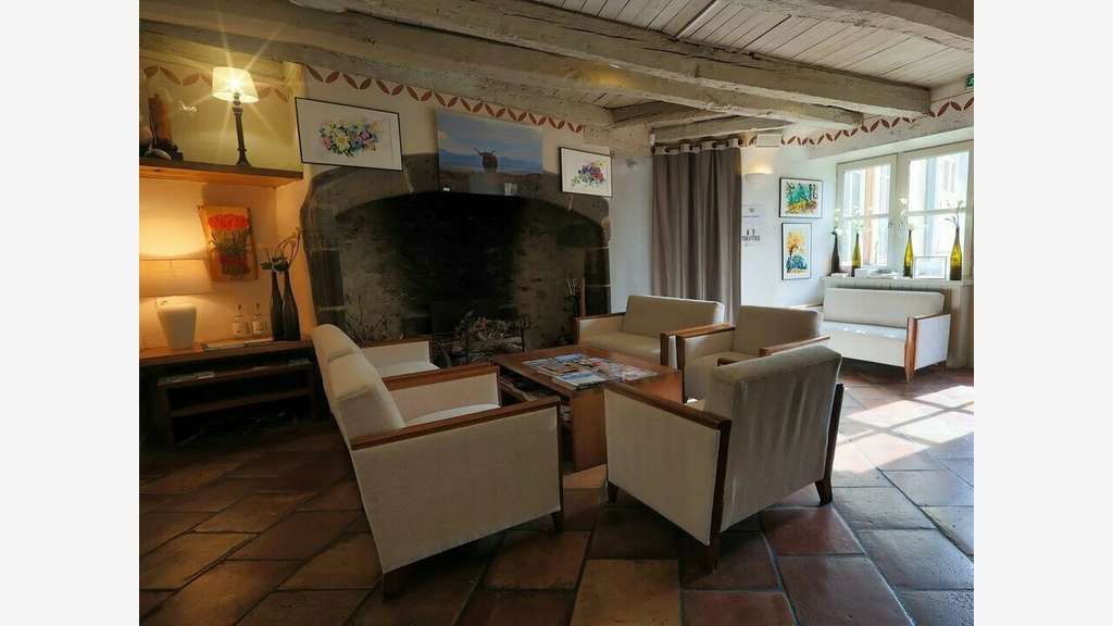 Hôtel-restaurant 3 *** à vendre en Haute-Loire