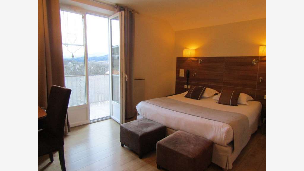 Vente hôtel bureau en 3* 12 N° en Hautes Alpes