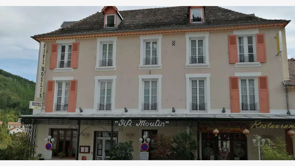 Vente hôtel bureau en 3* 12 N° en Hautes Alpes