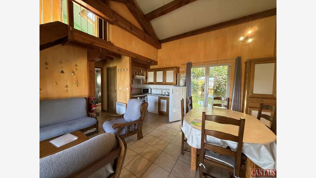 AV établissement touristique avec piscine Hérault