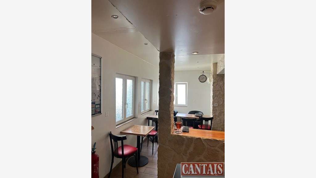 Vente hôtel bureau axe Saint Laurent du Var - Nice