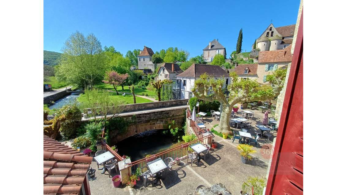 À vendre hôtel restaurant idéalement situé Creysse