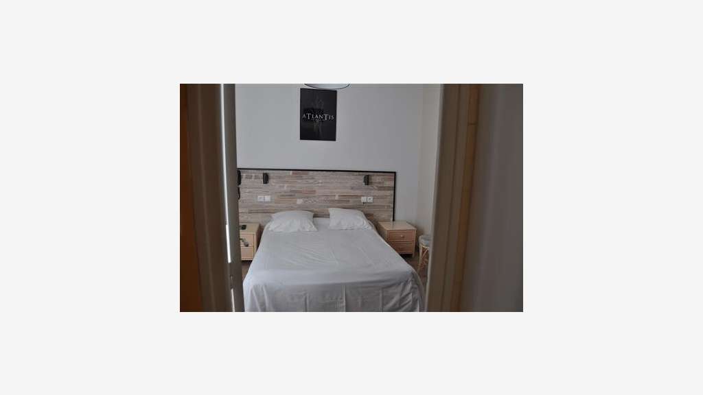 Vente Murs & Fonds  hôtel bureau 20 chambres