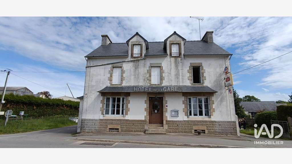 Vente hôtel restaurant de 584m² à La Chapelle-Caro