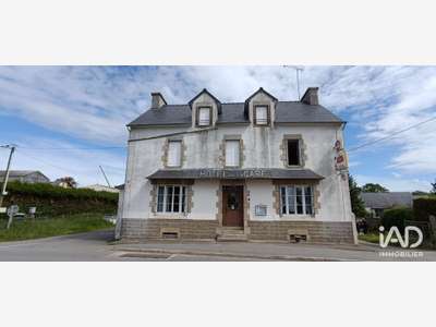 Vente hôtel restaurant de 584m² à La Chapelle-Caro