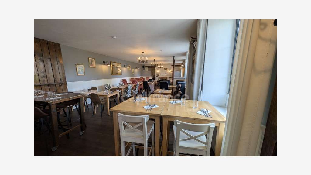Vente hôtel restaurant au Neufbourg axe fréquenté
