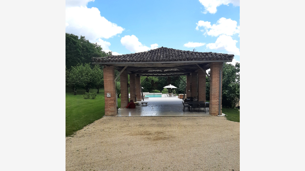 Vente Murs et fonds hôtel de charme à Montauban