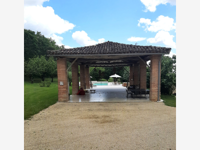 Vente Murs et fonds hôtel de charme à Montauban