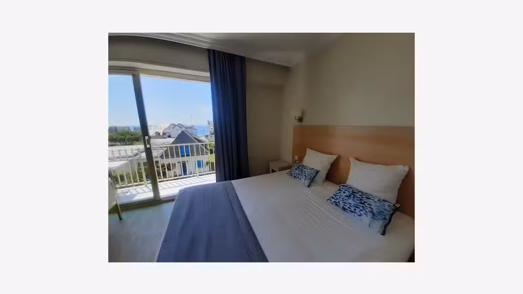 HÔTEL PETITS DÉJEUNER DE 18 CHAMBRES 3* PROXIMITÉ 