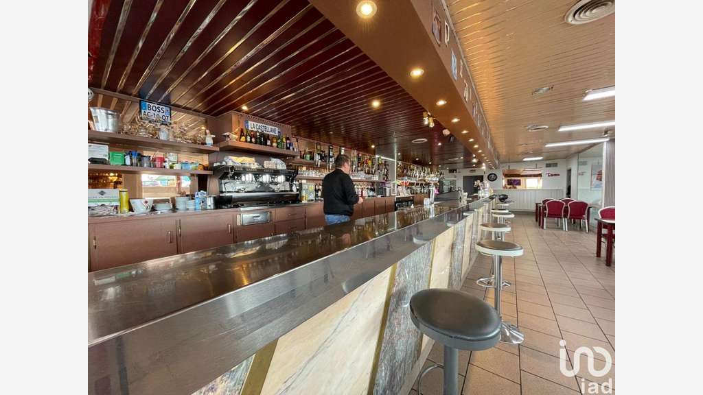 Hotel restaurant à Oinville-Saint-Liphard