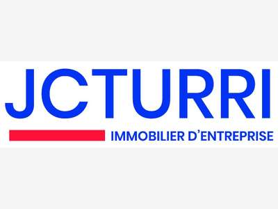 Vente hôtel 29 cles en angle à Paris 75018