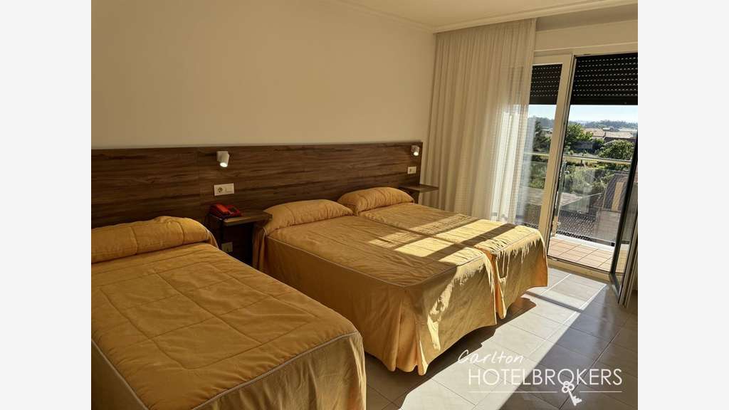 Vente hôtel 90 ch à optimiser à Pontevedra