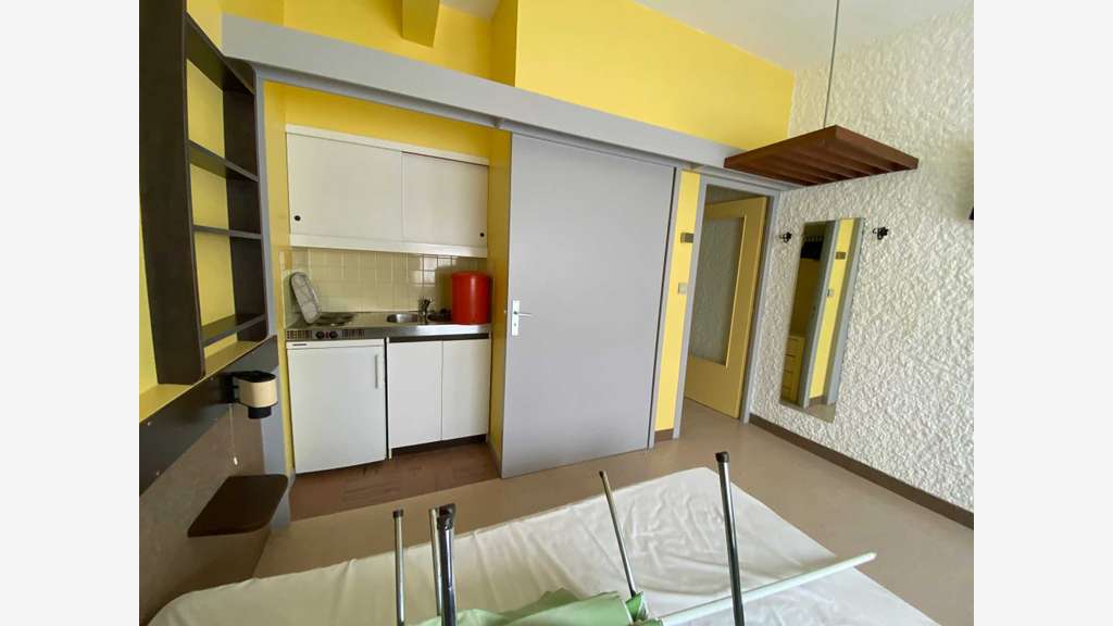 AV grand hôtel moderne proche Bourbonne les Bains