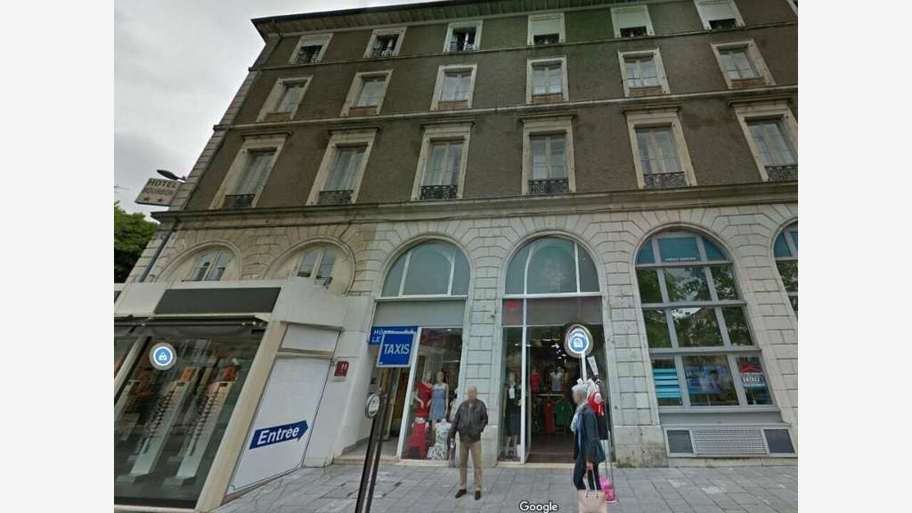 Hôtel bureau 2 ** de caractère à reprendre à Pau