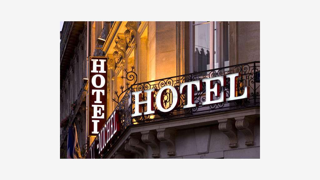 Vente hôtel bureau 3 *** en Pyrénées Orientales