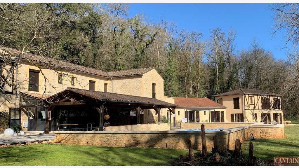 Cède hôtel bureau 20 chambres Quercy sur Périgord