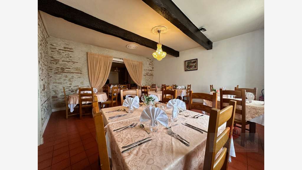 Vente hôtel restaurant à Bon Encontre centre