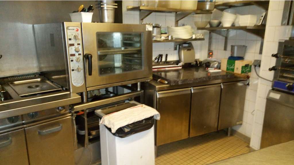 Vente hôtel restaurant emplacement n°1 à Pontorson