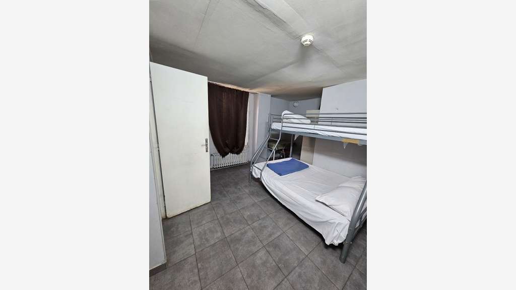 Vente FDC hôtel au coeur de Saint-Denis