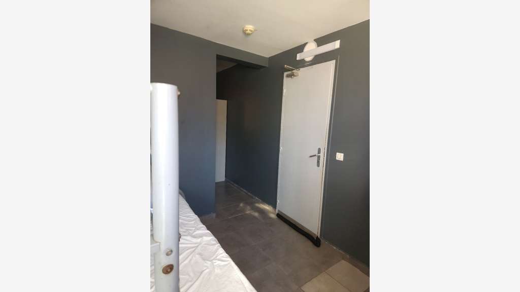 Vente FDC hôtel au coeur de Saint-Denis